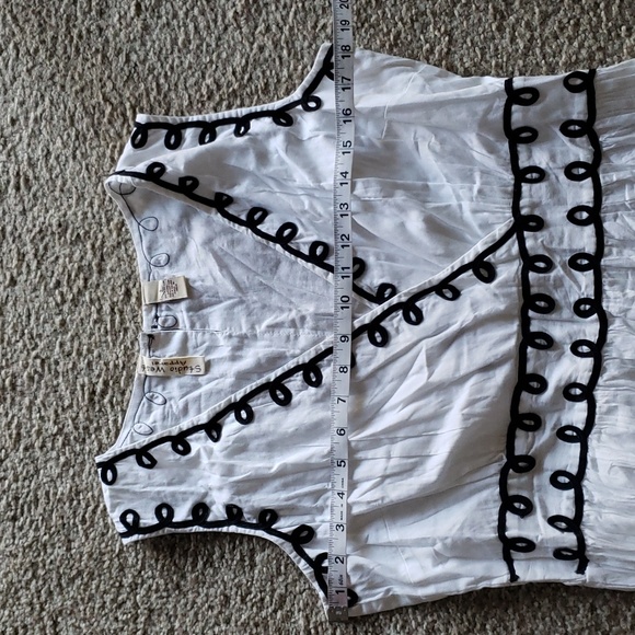 Studio West Apparel - Picture 10 of 16